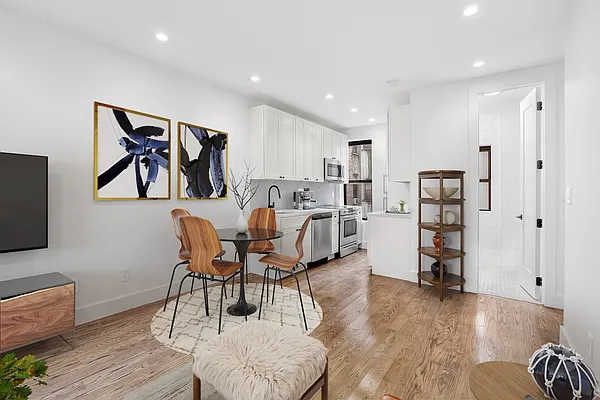 Sold by Compass | media 20