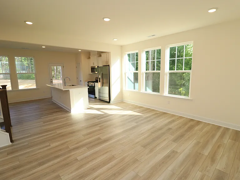 961 Kensley Grove Ln — Photo 3