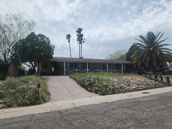 4th image of 2831 W Calle Arandas