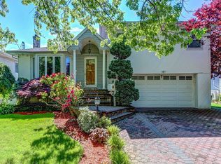 1842 Wilson Ave, Merrick, NY 11566