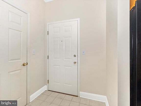 5th image of 10 Rosewood Ct Unit 312