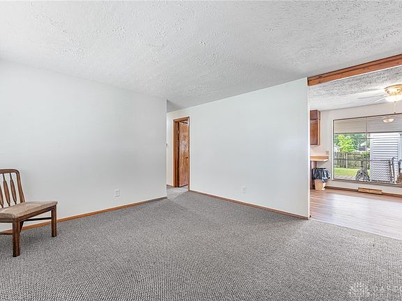 5th image of 2330 Arthur Ave