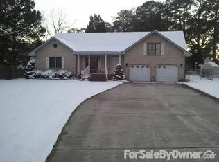 6611 Pinewood Ct, Virginia Beach, VA 23464