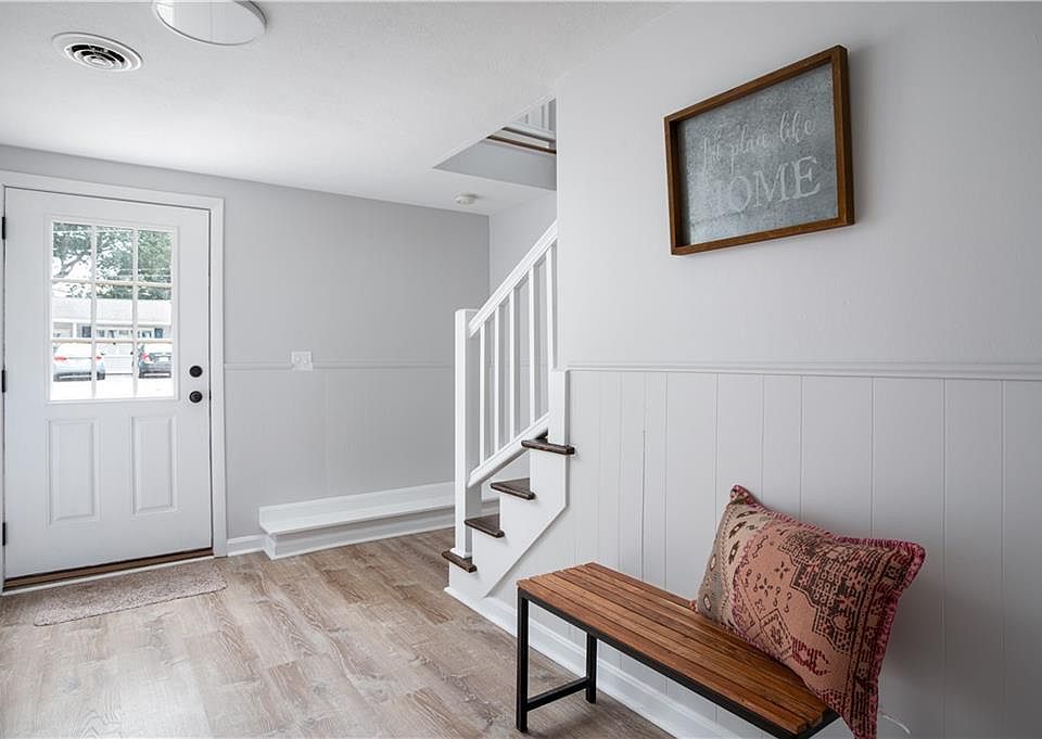 4 Cynthia Dr Coventry, RI, 02816 Apartments for Rent Zillow