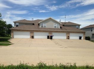 8 Christopher Way APT 2, Bloomington, IL 61704