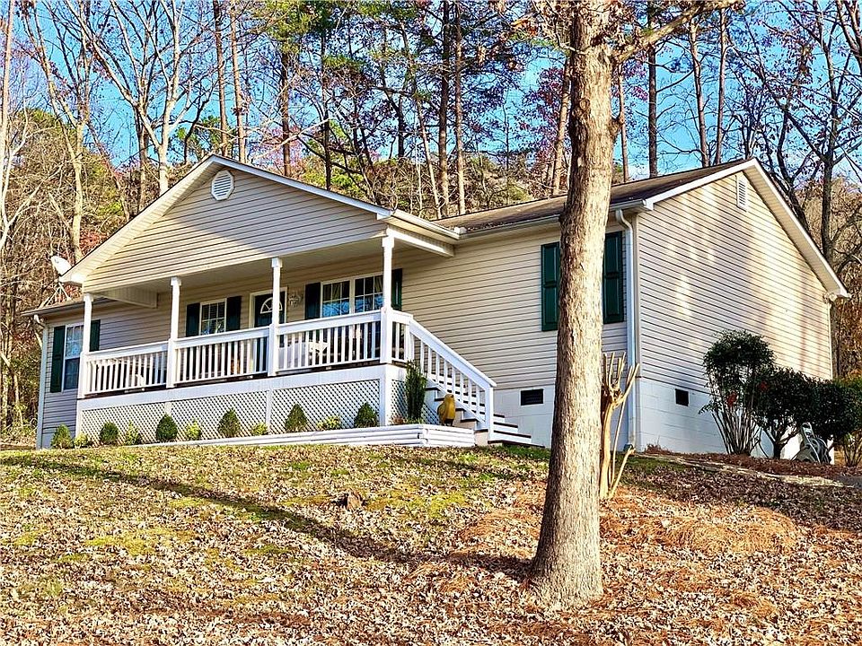 1st image of 458 Woodlawn Dr