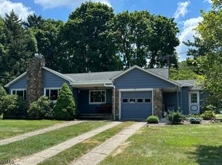 95 Main St, Bloomsbury, NJ 08804