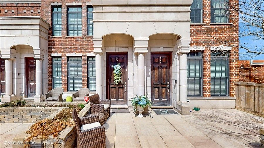 1st image of 851 Laurel Ave