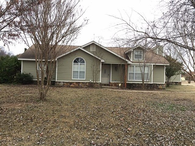 1st image of 280 Brenda Dr