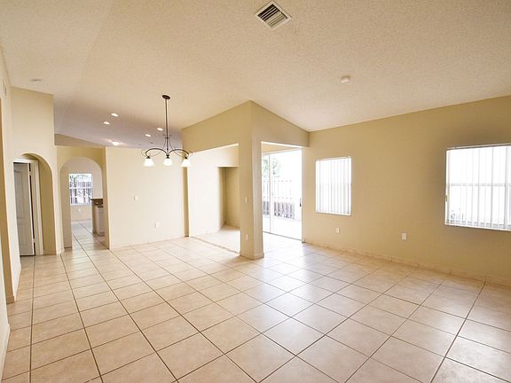 2nd image of 11333 NW 50th Ter