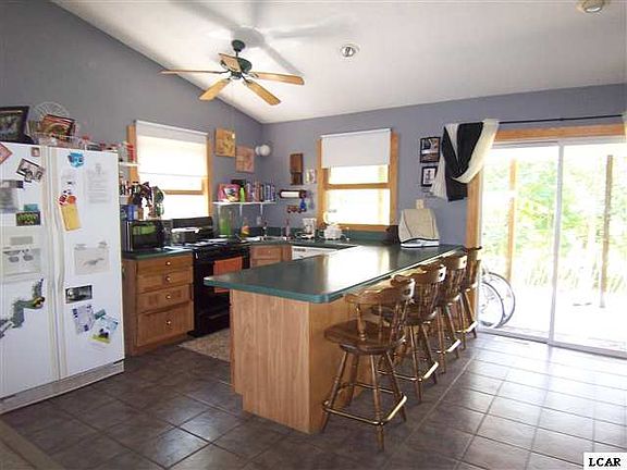 5th image of 2120 Lakeview Dr