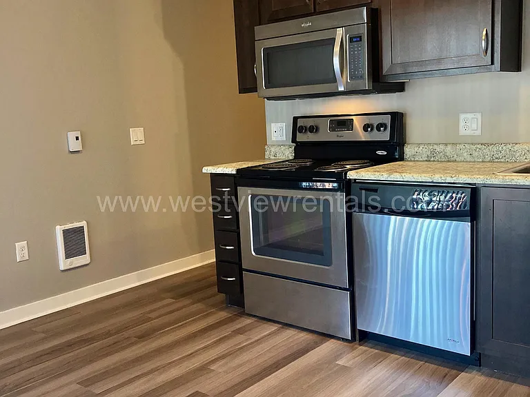 1010 Railroad Ave — Photo 14