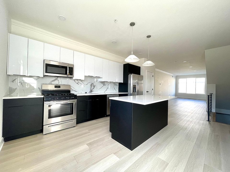 1st image of 2502 E Tioga St #B19