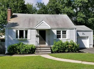 65 Scribner Ave, Norwalk, CT 06854