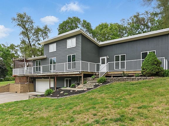 2nd image of 18640 Cathy Ln