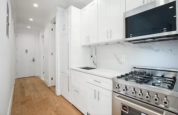 Rented by Compass | media 11