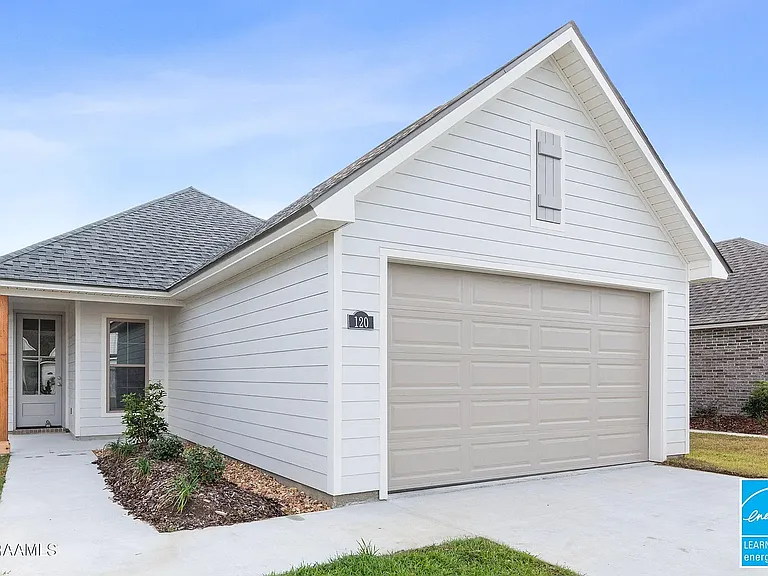 120 Sojourner Dr — Photo 1