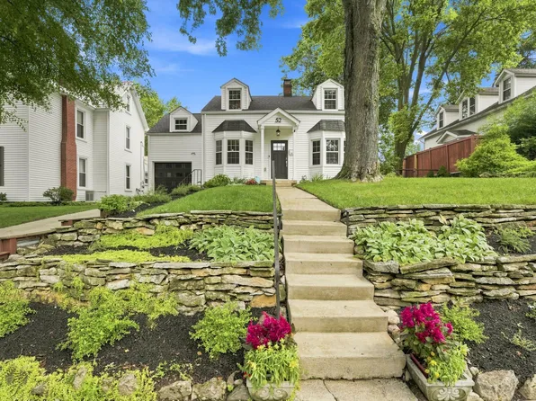 52 E Lincoln Ave, Columbus, OH 43214