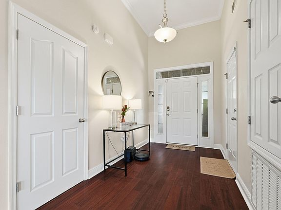 4th image of 734 Lime Ln