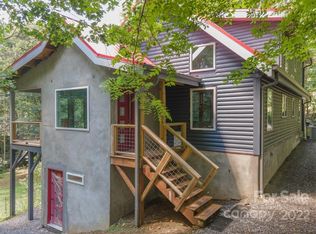 24 Cuddly Rd, Asheville, NC 28805