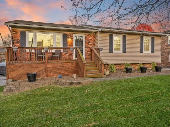 1379 Beulah Park, Lexington, KY 40517