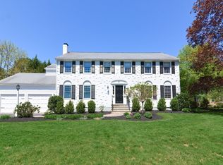 61 Eisenhower Cir, Wellesley, MA 02482