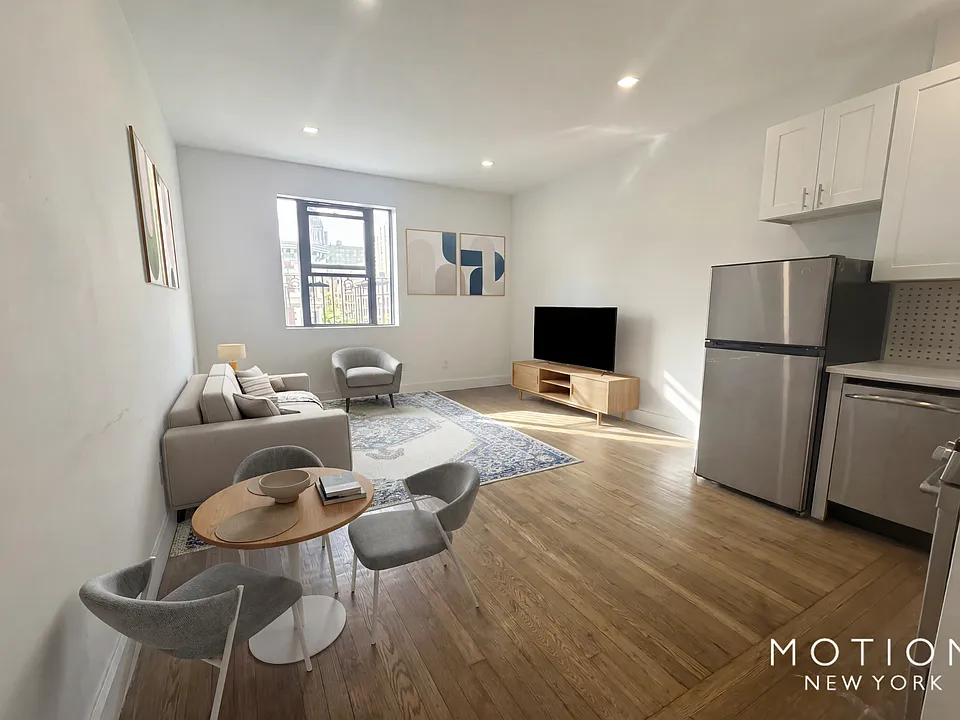 45 Tiemann Pl #3D