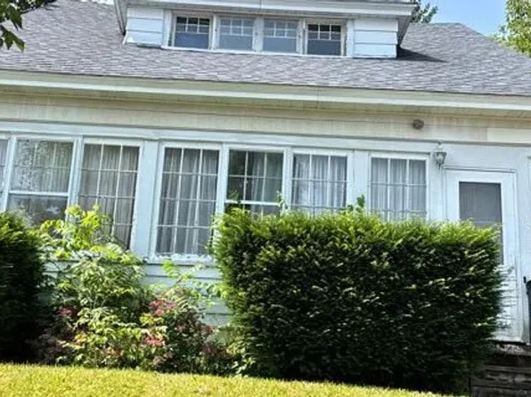 239 Maplehurst Ave, Syracuse, NY 13208