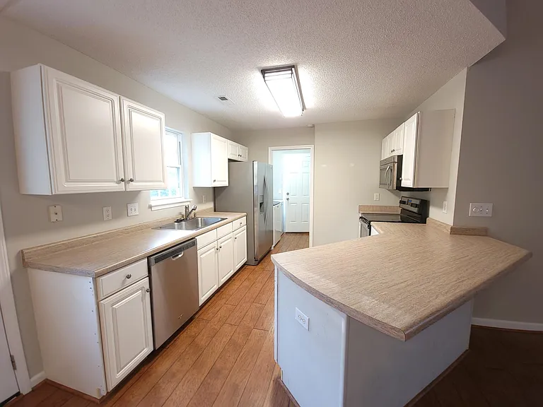 324 Weeping Willow Dr — Photo 6
