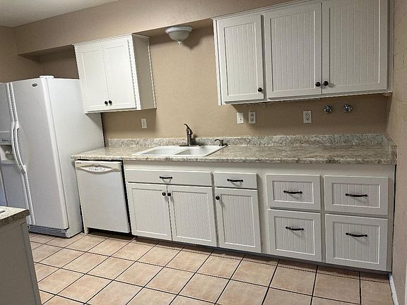 3rd image of 10721 W Cherry Hills Dr W