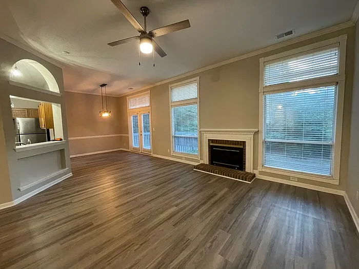 8307 Belstead Brook Ct — Photo 5