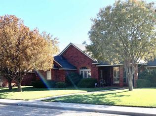 8302 Victory Dr, Amarillo, TX 79119