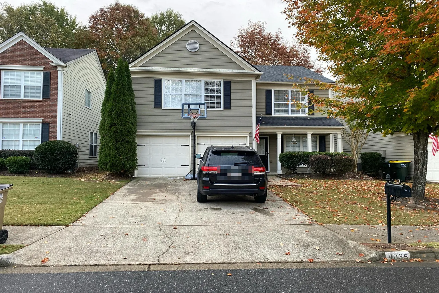 4035 Ridgefair Dr photo 1