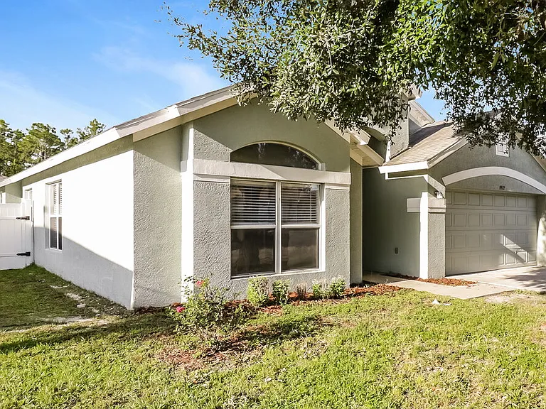 9912 Riverchase Dr — Photo 3