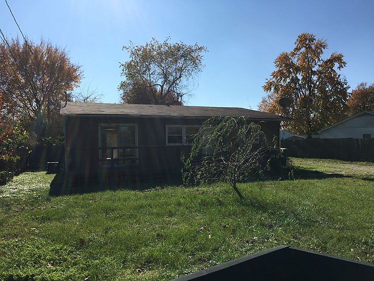 2nd image of 2626 Lancaster Ave