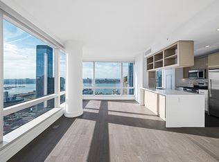 555 10th Ave APT 28B, New York, NY 10018