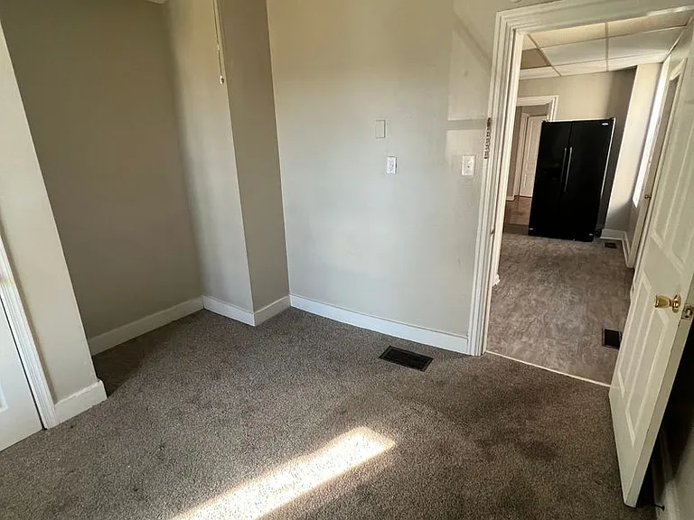 423 N Hanover Street — Photo 20