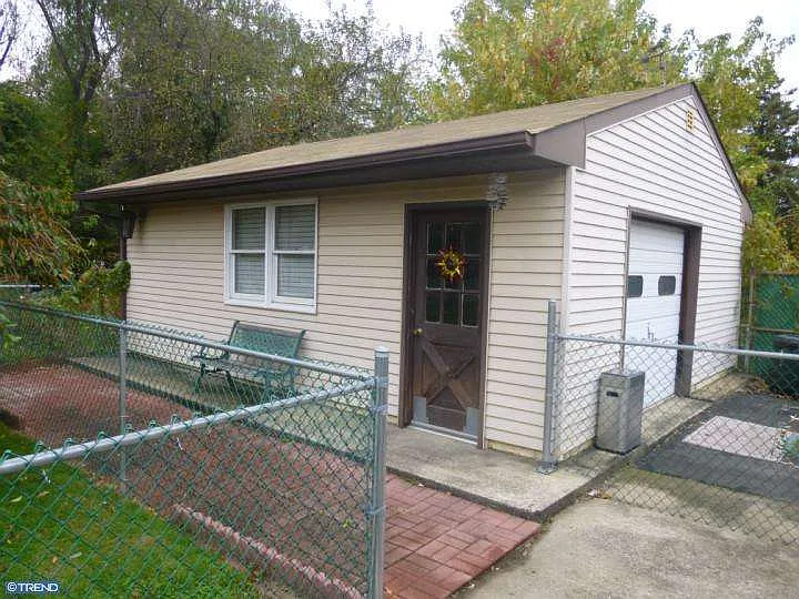 1106 Wildman Ave photo 1