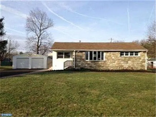 40 Jean Ave, Churchville, PA 18966