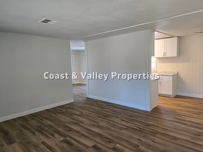845 El Camino Real N — Photo 7
