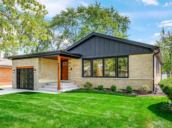 9241 S Francisco Ave, Evergreen Park, IL 60805