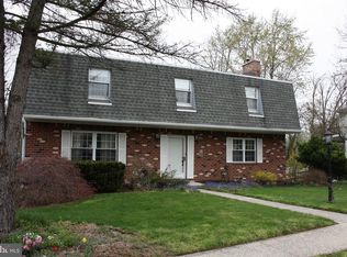 5866 Laurel St, Harrisburg, PA 17112