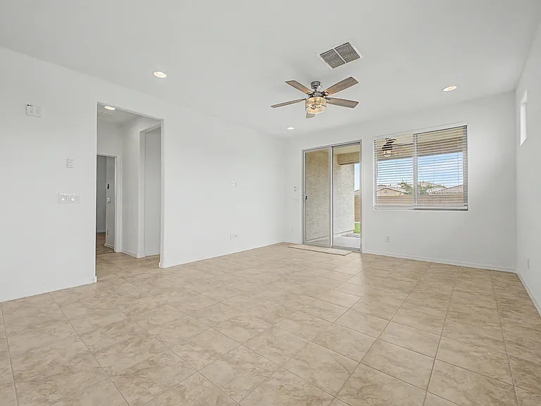 9004 W Georgia Ave — Photo 11