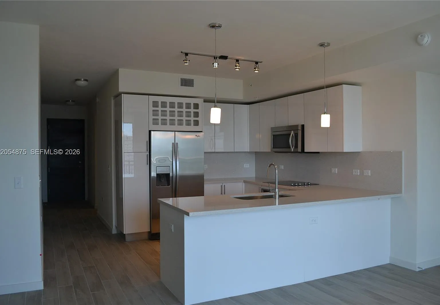 Nine At Mary Brickell Vil — Photo 3