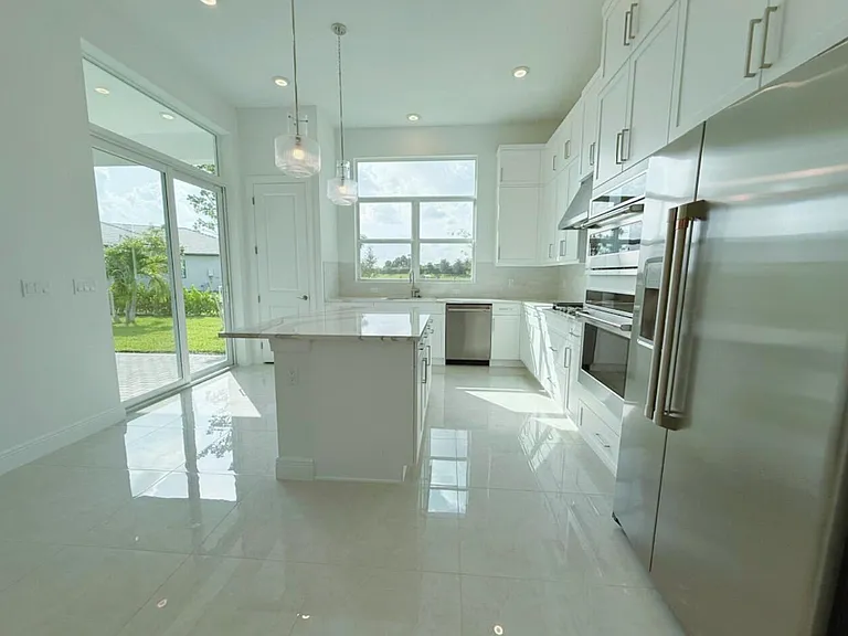 5066 Lido Key Ln — Photo 7
