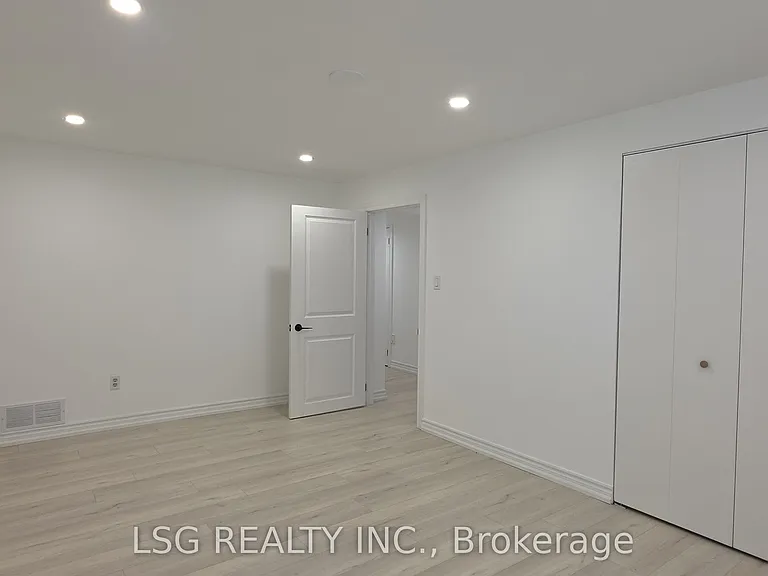 81 Norgrove Cres — Photo 22
