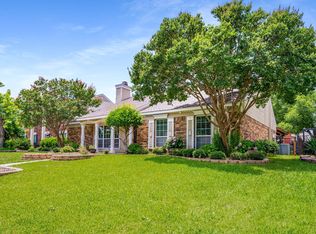 2805 Riviera Dr, Garland, TX 75040
