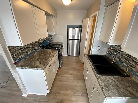3rd image of 529 Minor Ave #2
