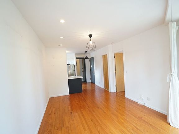 5th image of 185 York St #2E