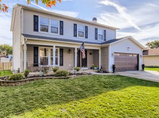 953 Mocassin Ct, Carol Stream, IL 60188